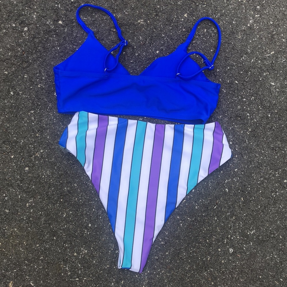 Shein size small 2 piece. - Picture 2 of 3